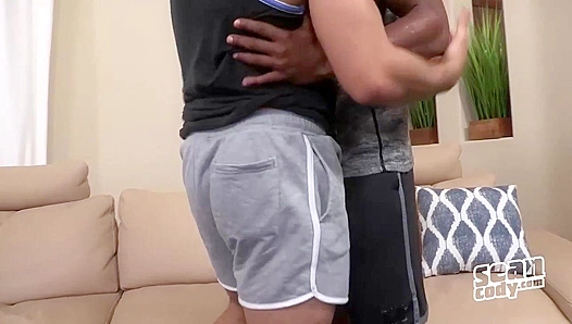 Landon Cassian Goes Wild — Deep Anal Play, Raw Passion Ignites – GayPornZone 18+