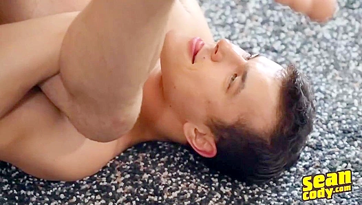 Riding Rough: Robbie Ayden Takes Bareback Anal Ride – Gay XXX