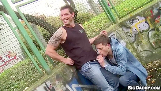 Sweat-Drenched Showdown: Hardcourt Hookups Go Raw – GayBarebacks 18+