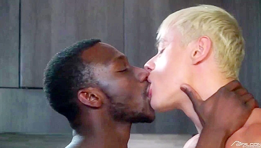 Bleached Twink Alan Gags on Parker Paynes Massive BBC — Steamy Gay Assfuck