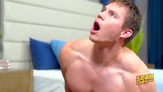 Frankie Derick Goes Hard — No Limits, Bareback Ass Battle – GayXXX