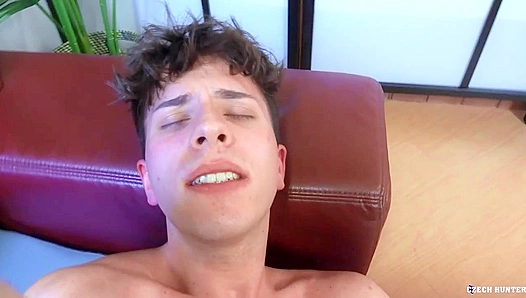 Hung Handsome Takes It Raw in This Wild POV Ride – CzechHunter
