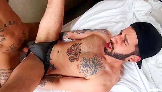 Bo Sinn Takes Control: Hot Tattooed Dom Fucks Romeos Ass – 18+