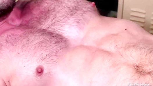 Bears Go Wild: Mike, Gaite Chandlers Locker Room Anal Frenzy – Steamy Gay Action