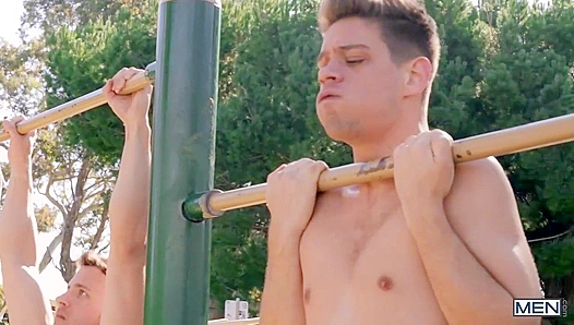 Michael DelRay Takes Straight Hustler Nate Grimes Hard — No Condom, Just Passion