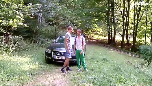 Hard Pound Action: Daniel Woltz Danny Watson Get Wild on the Porch – GayXXX