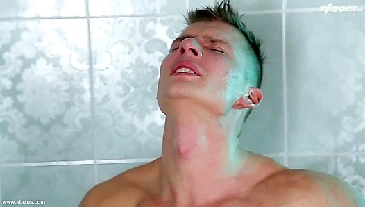 Massive Load, Hard Hitting Action: Bryan Roico Takes It All – Badass Banging 18+