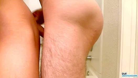 Hard Bodies Grind Suck: Steamy BJ Action Ft. William Isaacs, Jake Patton – OurBoyfriends