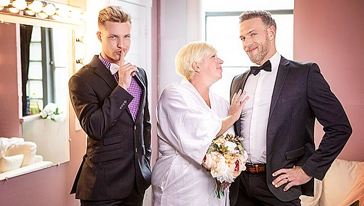 Hot Wedding Nights: Alex Mecum Fuels Flames with Benjamin Blue – Gay XXX