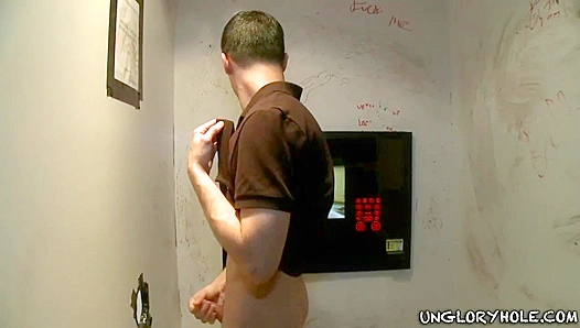 Kioskee Scotty Wilson Gags for Giant Load – Extreme Bareback Blowjob Fun