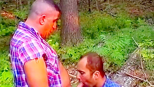 Patrick Ives Tony Genero Go Wild Sharing a Steamy Outdoor Blowie – BonusHunks