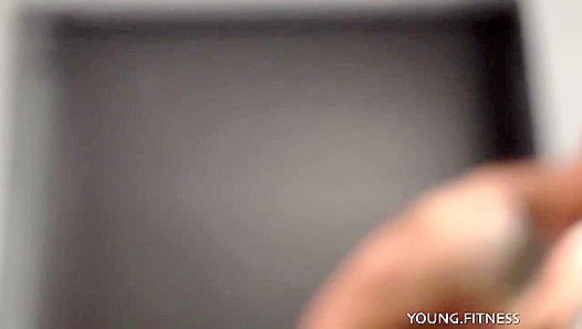 Oiled-Up Hunk Rubs Thick Lube Across His Ripped Chest – EastBoyHeat 18+