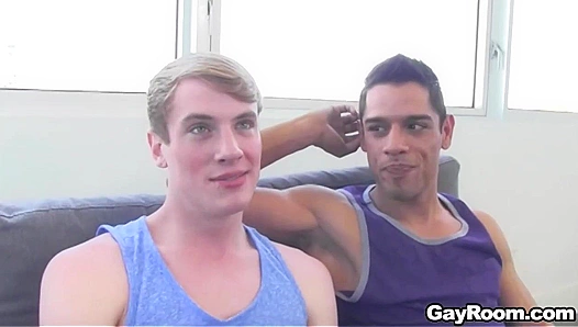 Slim Stefan Nash Rides Hard, Flexes Muscles on Thick Cock – GayRoom 18+