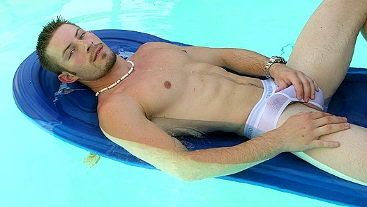 Seduced On Camera: Rookie Gets Worked Over By Brunet Stud – GayXXX