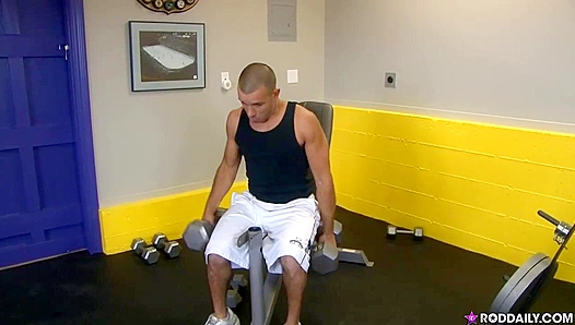 Rod Daily Gym Hunks Get Steamy—Sweat-Filled Locker Room Action – GayPorn 18+