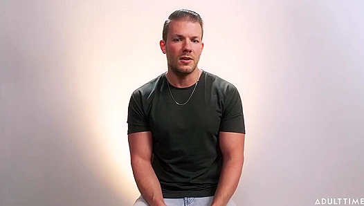 Codey Steeles Burning Desire: Rock-Hard Blowing Loads – GayHunk 18+