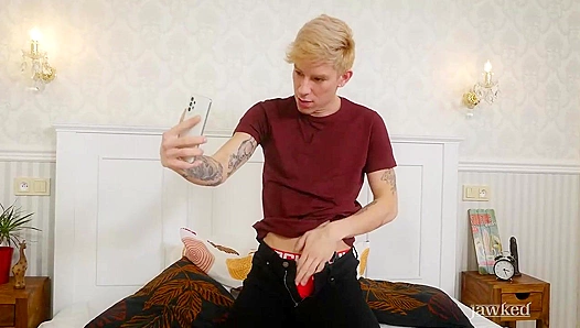 Roman Capellani Takes Massive Toy — Extreme Solo Stretching Madness – JAWKED