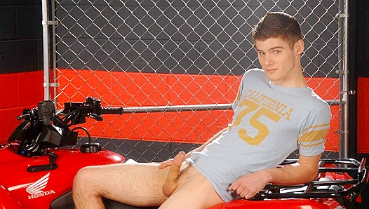 Dylan Andrews Hot Neighbor Adventure: Tight Passion Mind-Blowing Finish – 18+