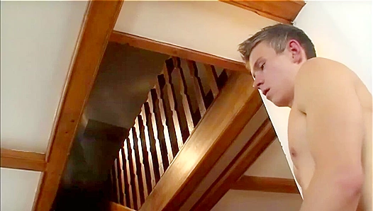 Steaming Up the Stairs: Tom Reed Luke Hills Wild Secret Tryst – GayXXX