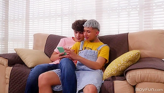 Archi Gold Zayne Bright Heat Up the Screen with Fiery – GayPornHeat