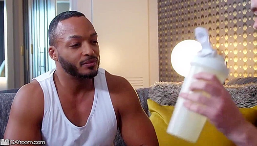Maxx Monroe Rides Dillon Diazs Massive Cock Hard – GayXXX