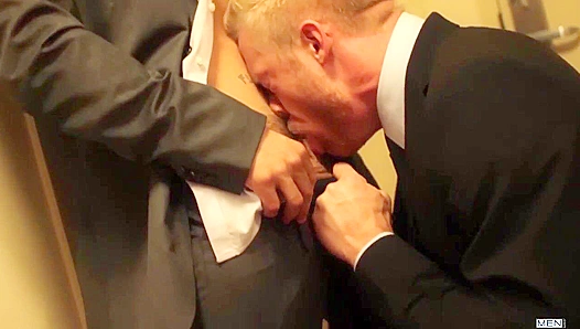 Christopher Daniels Overwhelmed by Topher Di Maggios Massive Load – Office Passion
