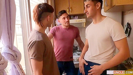 Steamy Latino Threesome: AyunXXX Takes Control in Wild MM Madness – Ayun XXX 18+