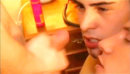 Alex Grander Gets Pounded Hard in Steaming Gay Encounter – HotXXxFun 18+