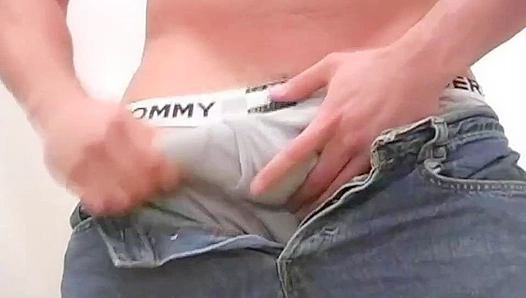 Deklan Connors Gets Hot Heavy in Steamy Gay Group Jerk Off – 18+