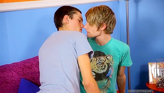Preston Adams Goes Wild: Hot Blowjobs to Mind-Blowing Anal – LollipopTwinks