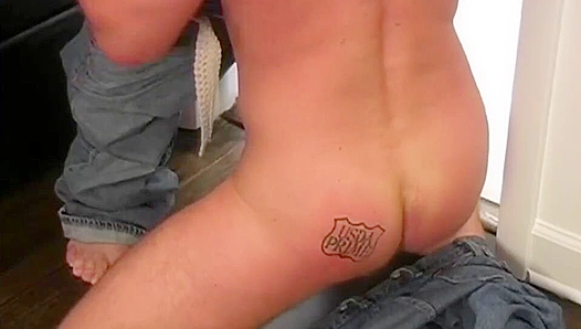 Deep Fingering Rough Oral with Parker Williams Matthew Ford – Hot Gay Action