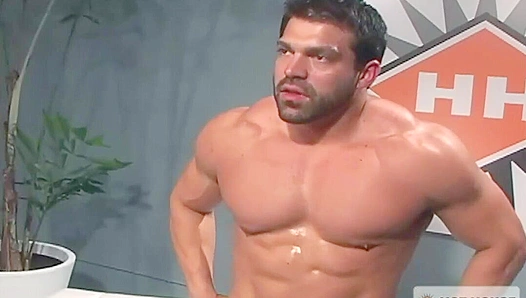 Vince Ferelli Loses Control, Jerking Off Hard in a Hot, Steamy Room – 18+