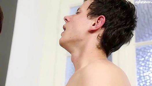 Sam Brooks Takes Control: Bareback Fun with Tim Law Zac Todd – GayXXX