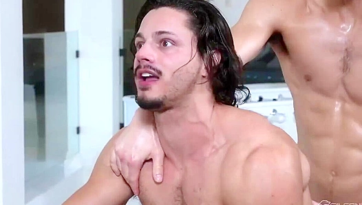 Muscle Worship Madness: Ripped Hotties Max Colton Heat Up Threesome – 18+