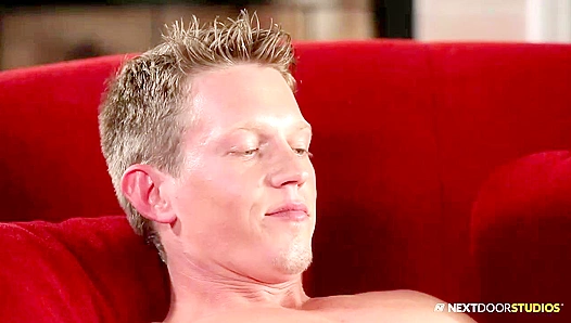 Blonde Tommy Huntington Jerks Off Joyfully – Steamy Solo Session Next Door – 18+