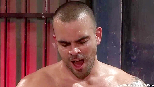 Damien Cross vs Seven Dixon: Muscle Fuck Battle – RagingStallion 18+