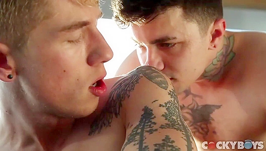 Jake Bass vs Lukas Grande: Steamy Bareback Battle – CockyBoys 18+