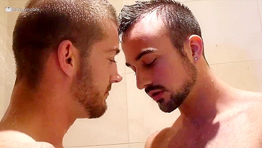 Triple Heat: Tryp, Bates Masons Wild Ride Ends With Facial Blast – GayXXX