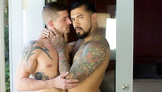 Boomer Passion Unleashed: Steamy Encounter with Banks Maygers – 18+