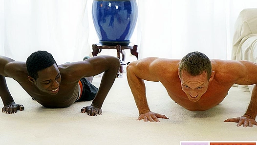 Push-Up Pleasure Turns Steamy: Hot Encounter with Hartman Magnum – Explicit Action