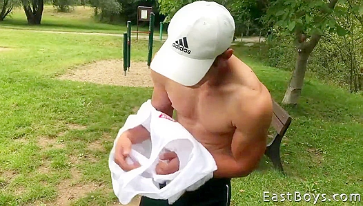 Rip + Ready: Daniel Donovans Hot Naked Tease – EastBoys XCLUSIVE