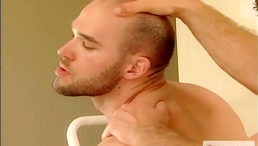Vinnie Takes Control: Hot Greenhouse Ride with Kai – GayPornHaus 18+
