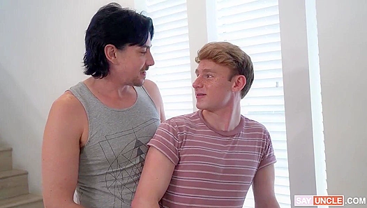 Jacked Lovers Reconnect for Hot, Passionate Gay Encounter – Hunter Charming Collision –