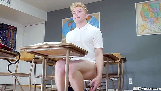 Zacc Teaches Jeremiah a Hot Blowjob Lesson Full of Passion – GayXXX