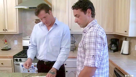 Ryan Drillers Hot Debut with Parker London – A Steaming Gay Encounter – 18+
