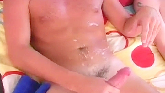 Dizzy Isaac Rides Hard — Hot Bareback Action Leads to Filthy Climax – CircleJerkBoys
