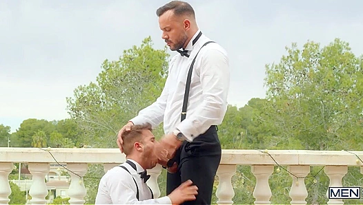 King Allen Takes Control: Raw Power Play with Sir Peter on the Balcony – GayPornXCLUSIVE
