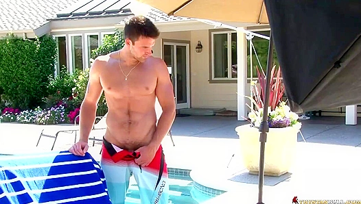 Tristan Bulls Steamy Outdoor Tease – Smokin Hot Gay Eye Candy – 18+