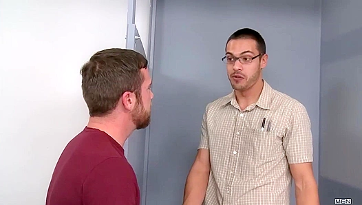 He Fell for the Trick — Now Hes Addicted to Trevor Emanuels Cock – 18+