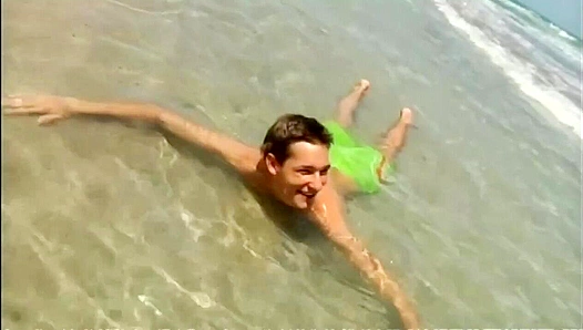 Marco Bills Friends Unleash Passion in Steamy Outdoor Adventure – GayXXX